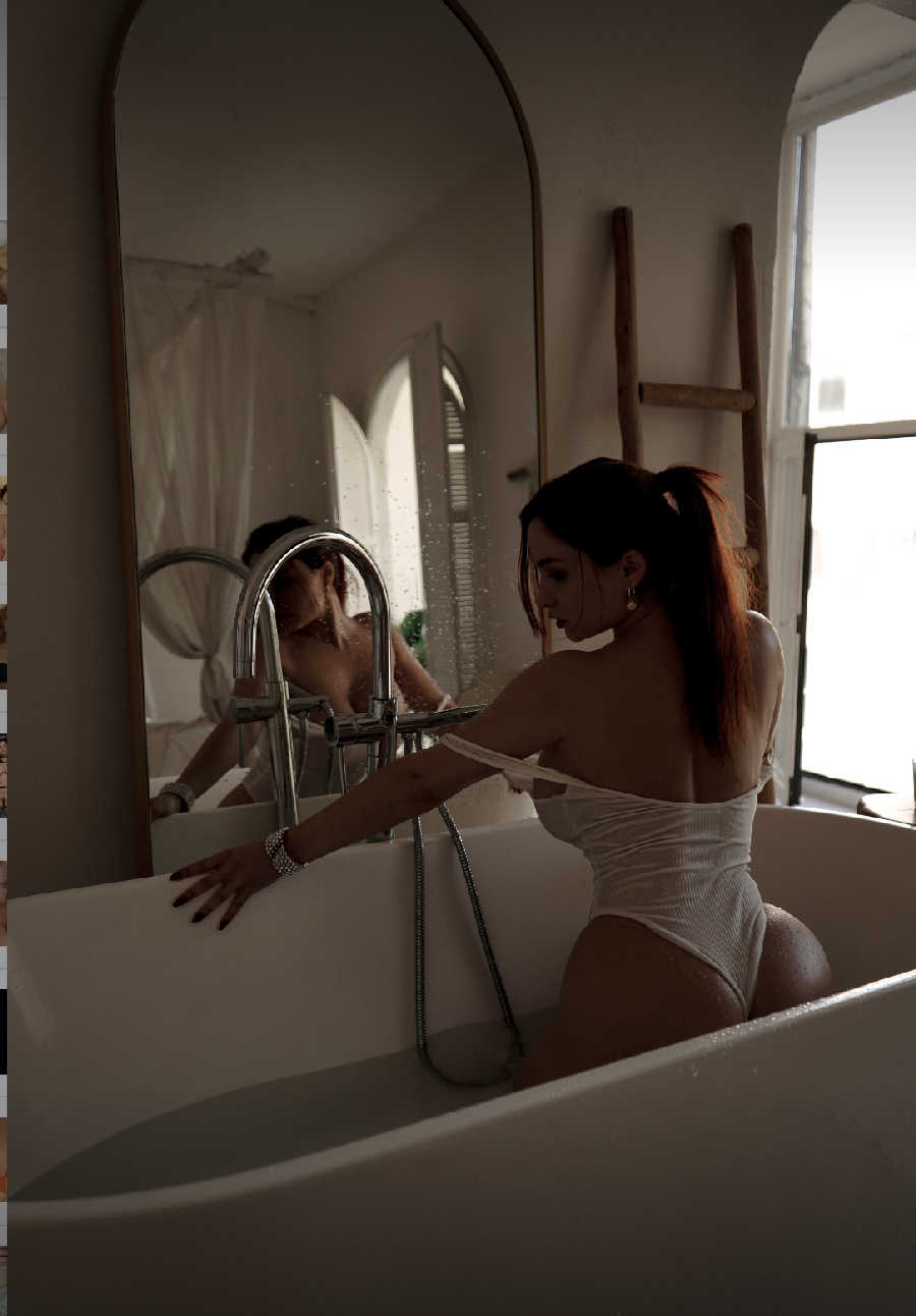 A playful frame from Miranda Faith nude — online in Kinshasa